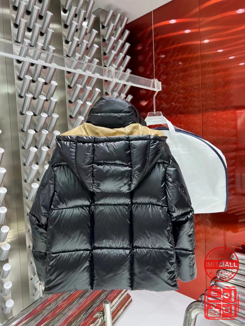 moncler_xxxxx_big_00008.jpg