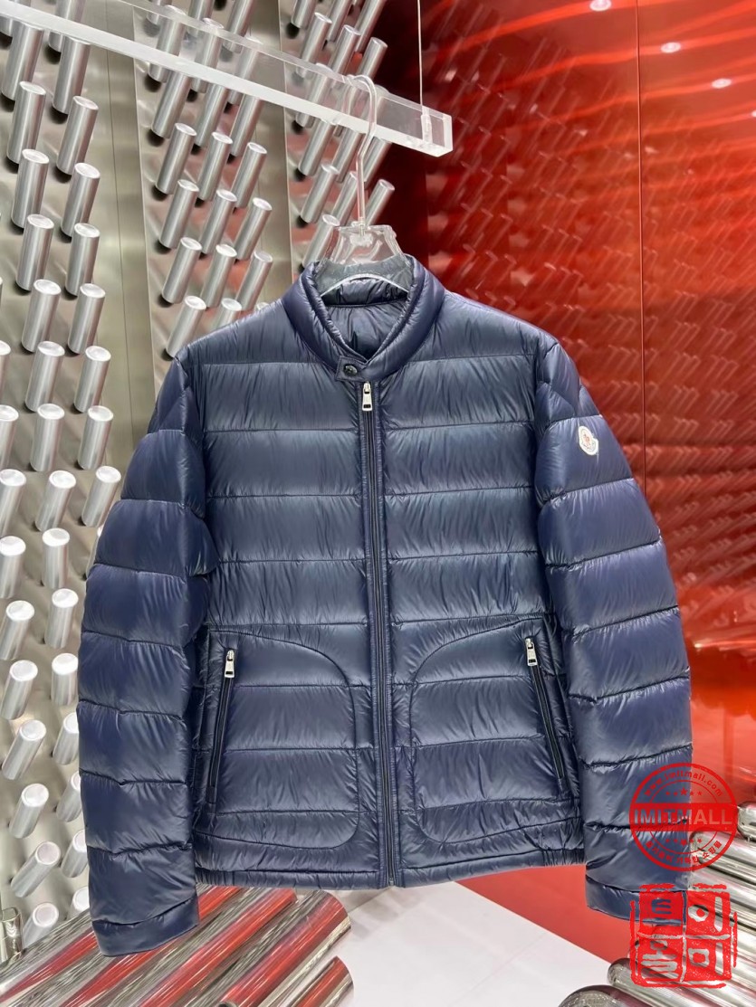 moncler_xxxxx_big_00001.jpg