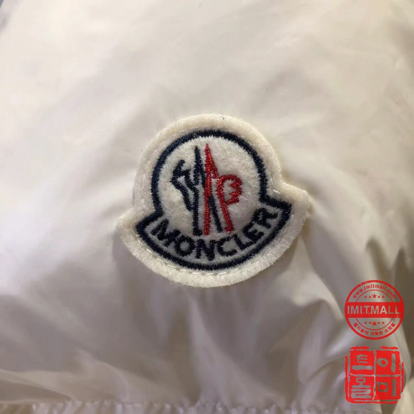 moncler_xxxxx_big_00007.jpg