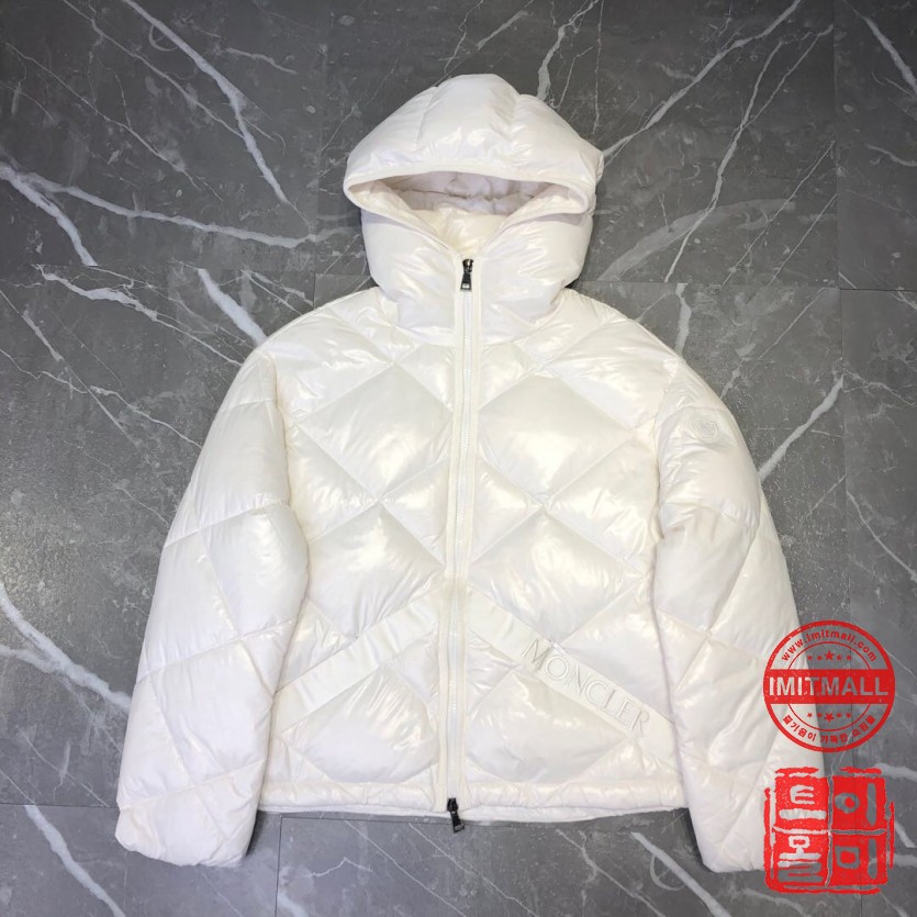 moncler_xxxxx_big_00001.jpg