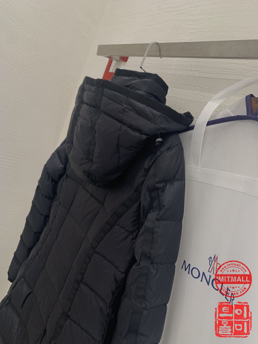 moncler_xxxxx_big_00007.jpg