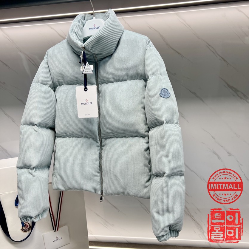 moncler_xxxxx_big_00002.jpg