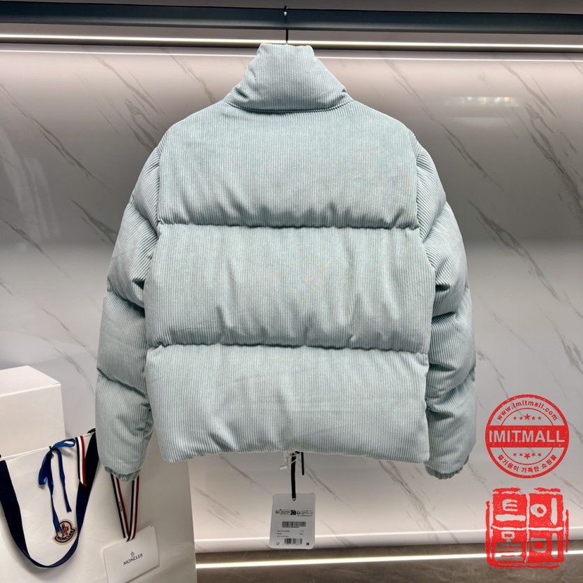 moncler_xxxxx_big_00005.jpg