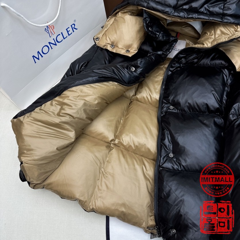 moncler_xxxxx_big_00008.jpg