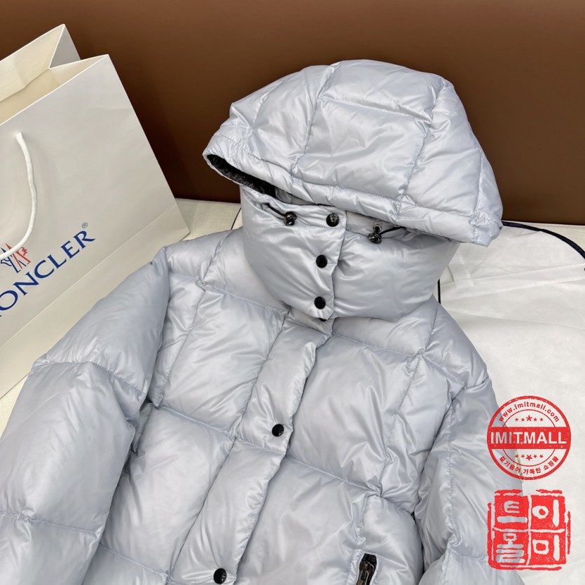 moncler_xxxxx_big_00004.jpg