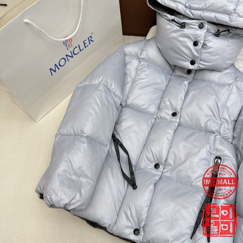 moncler_xxxxx_big_00007.jpg