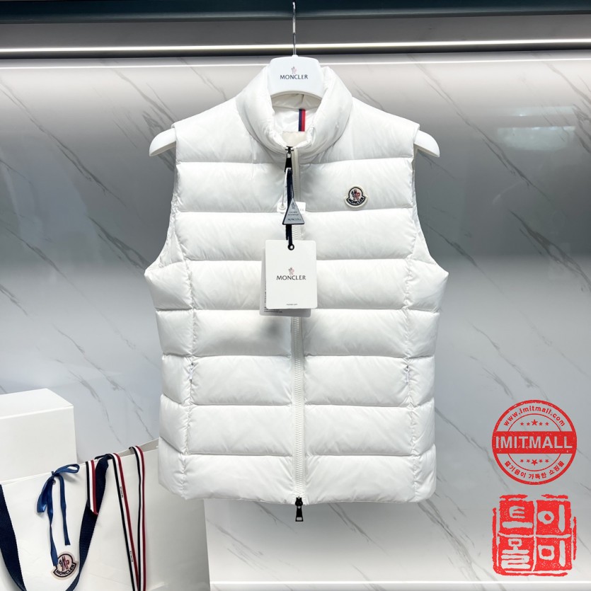 moncler_xxxxx_big_00001.jpg