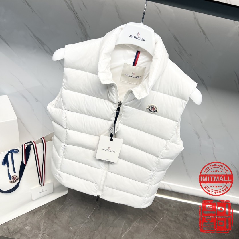 moncler_xxxxx_big_00004.jpg