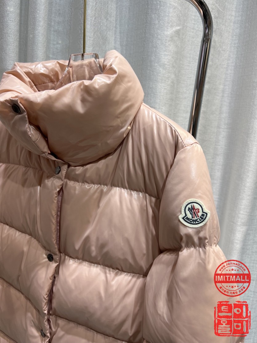 moncler_xxxxx_big_00002.jpg