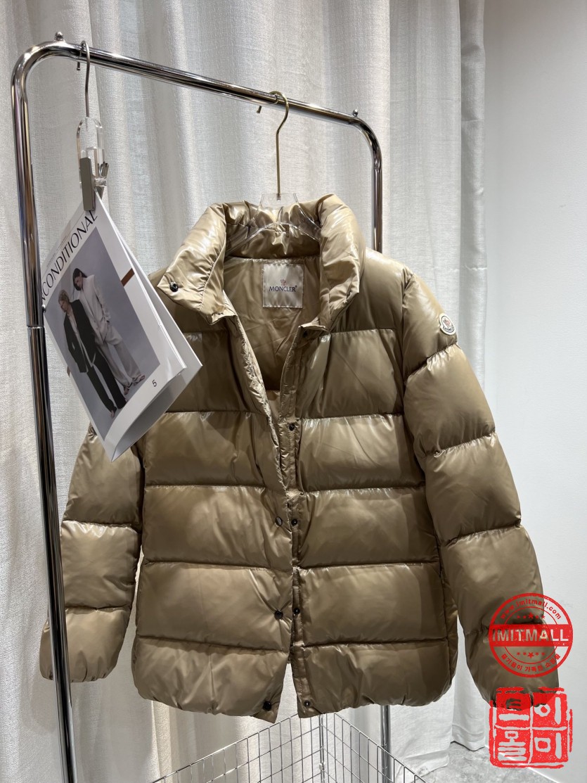 moncler_xxxxx_big_00005.jpg