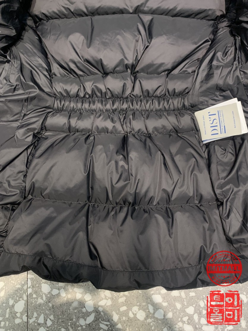 moncler_xxxxx_big_00015.jpg