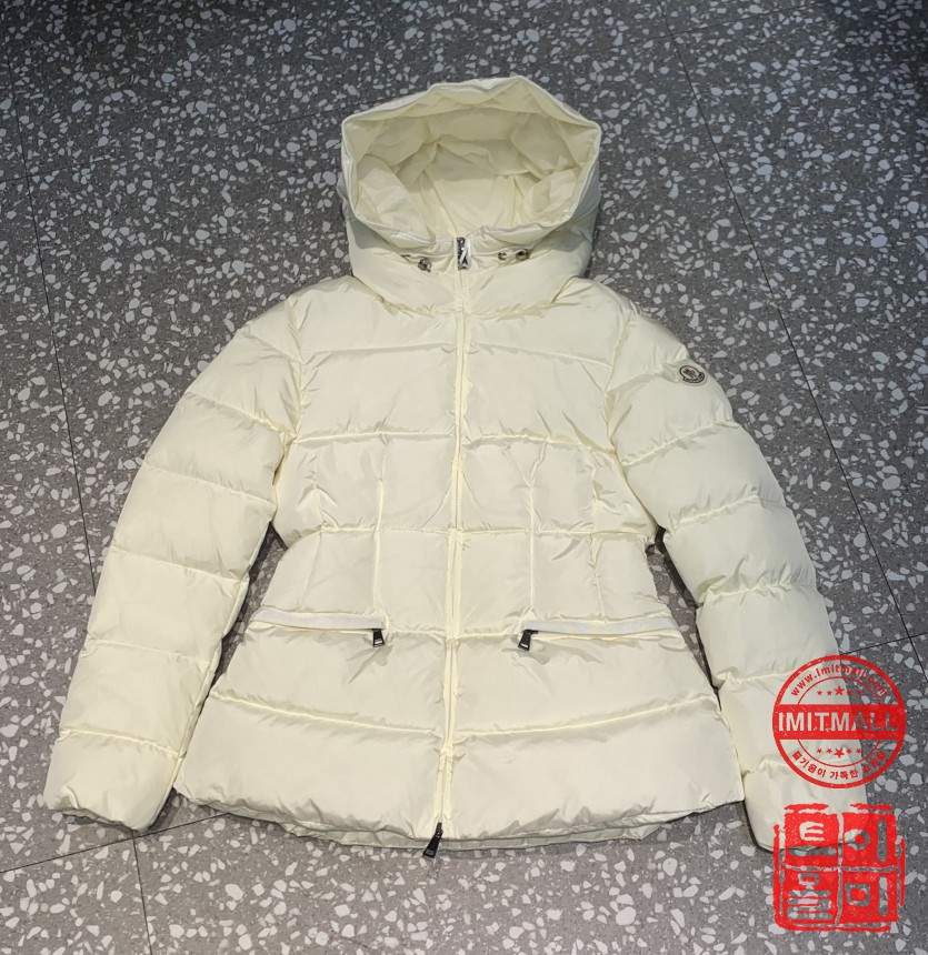 moncler_xxxxx_big_00005.jpg