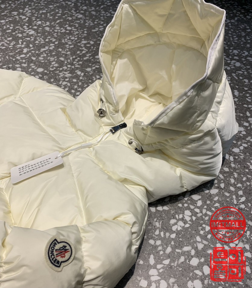 moncler_xxxxx_big_00010.jpg