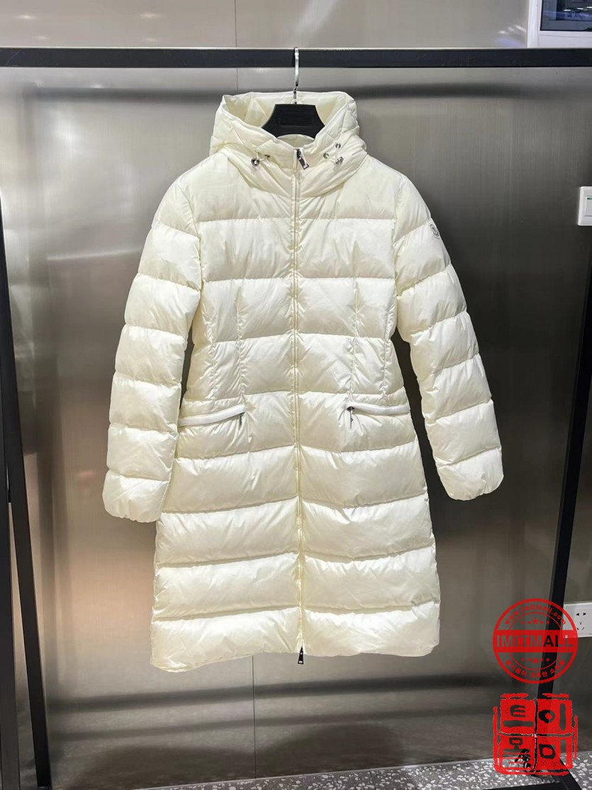 moncler_xxxxx_big_00001.jpg