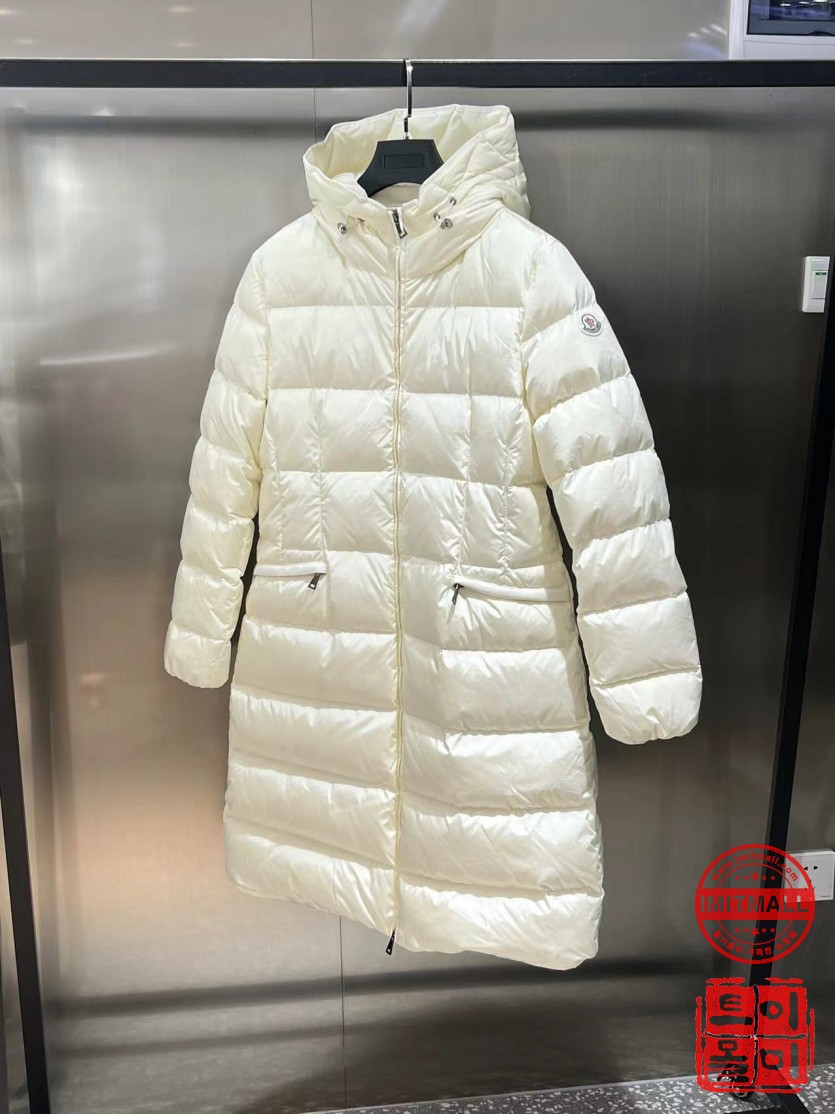 moncler_xxxxx_big_00002.jpg