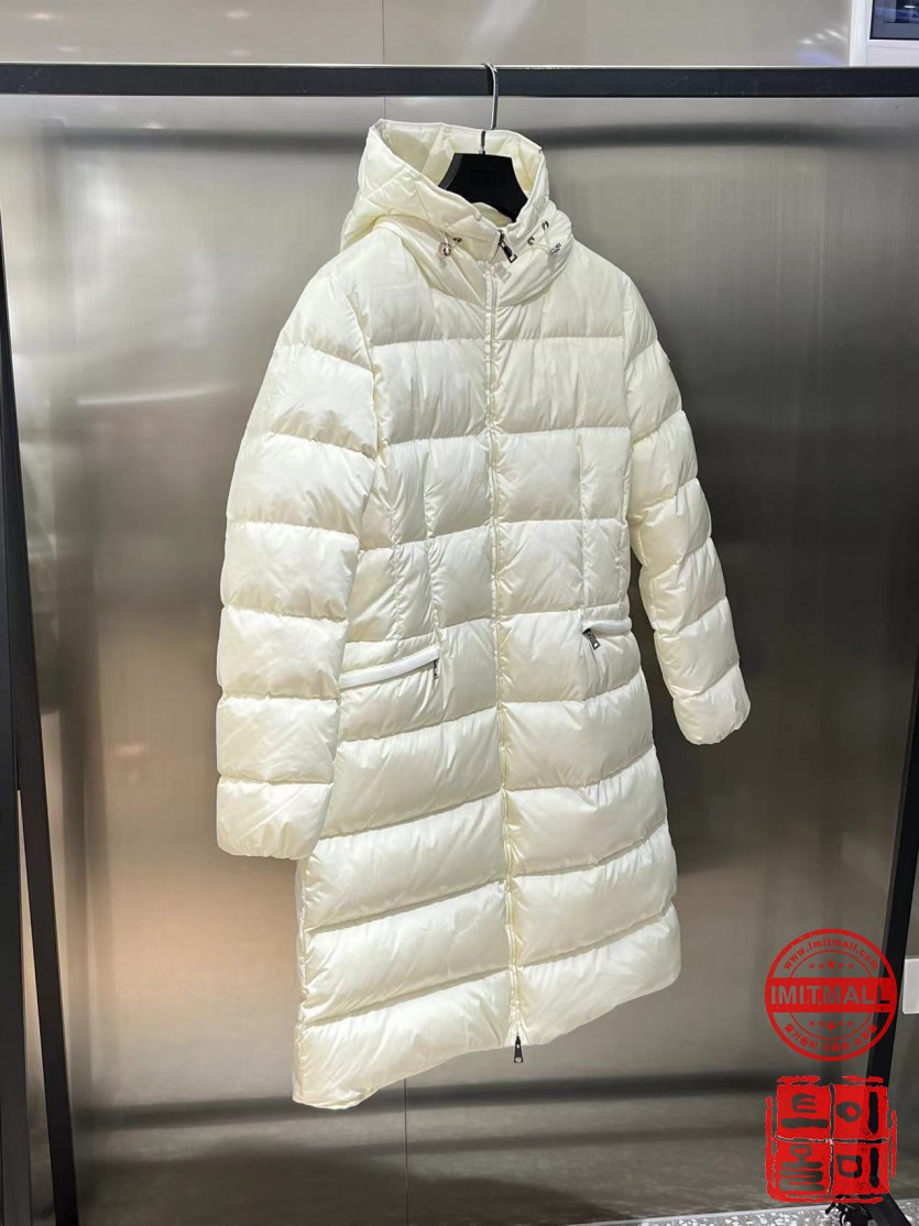 moncler_xxxxx_big_00003.jpg