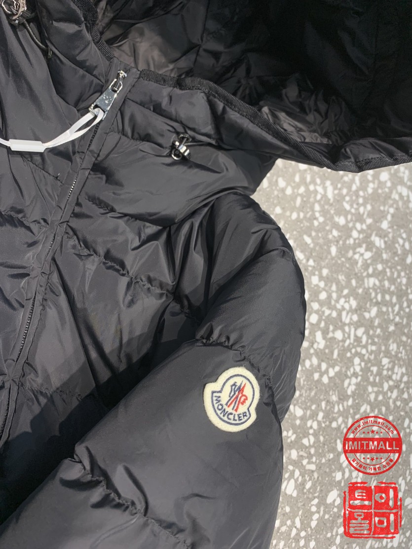 moncler_xxxxx_big_00008.jpg