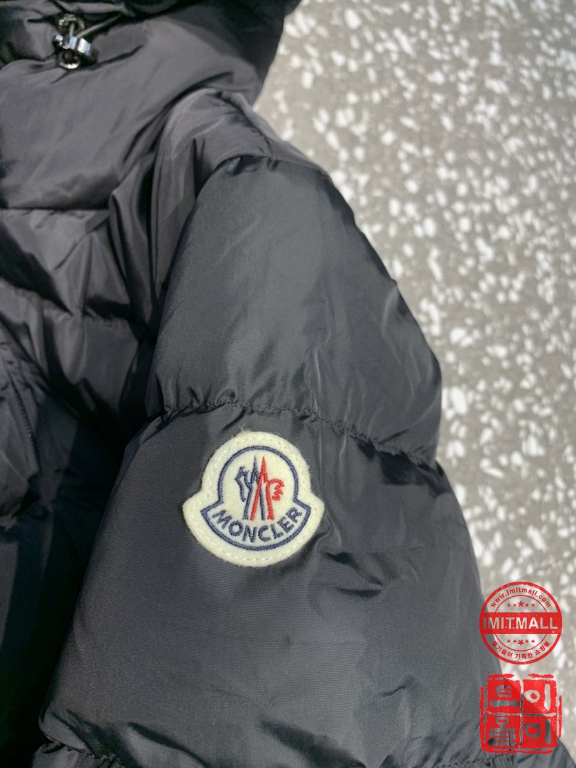 moncler_xxxxx_big_00010.jpg