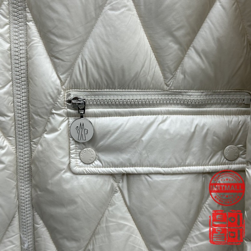 moncler_xxxxx_big_00006.jpg