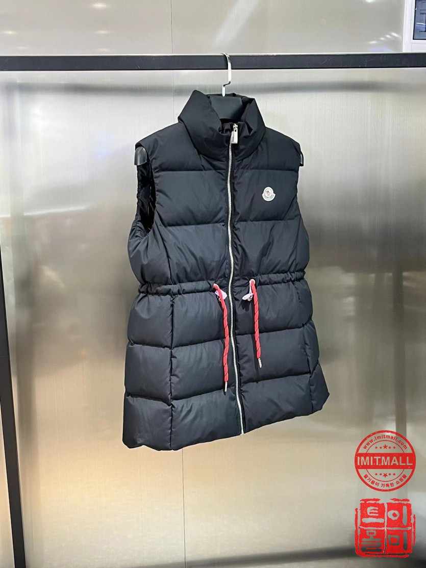 moncler_xxxxx_big_00002.jpg