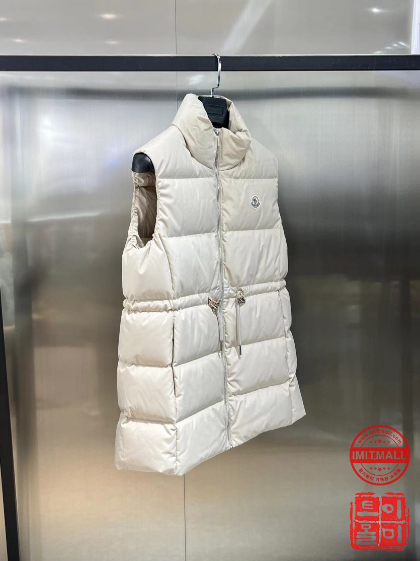 moncler_xxxxx_big_00002.jpg