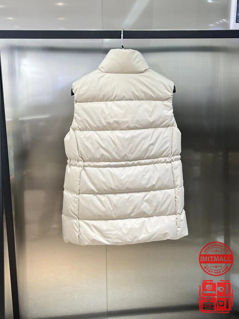 moncler_xxxxx_big_00004.jpg