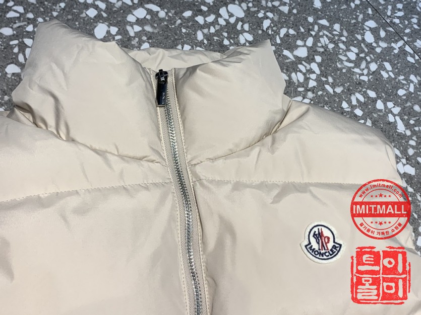 moncler_xxxxx_big_00006.jpg