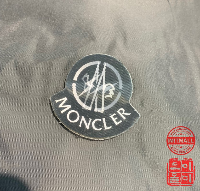 moncler_xxxxx_big_00006.jpg