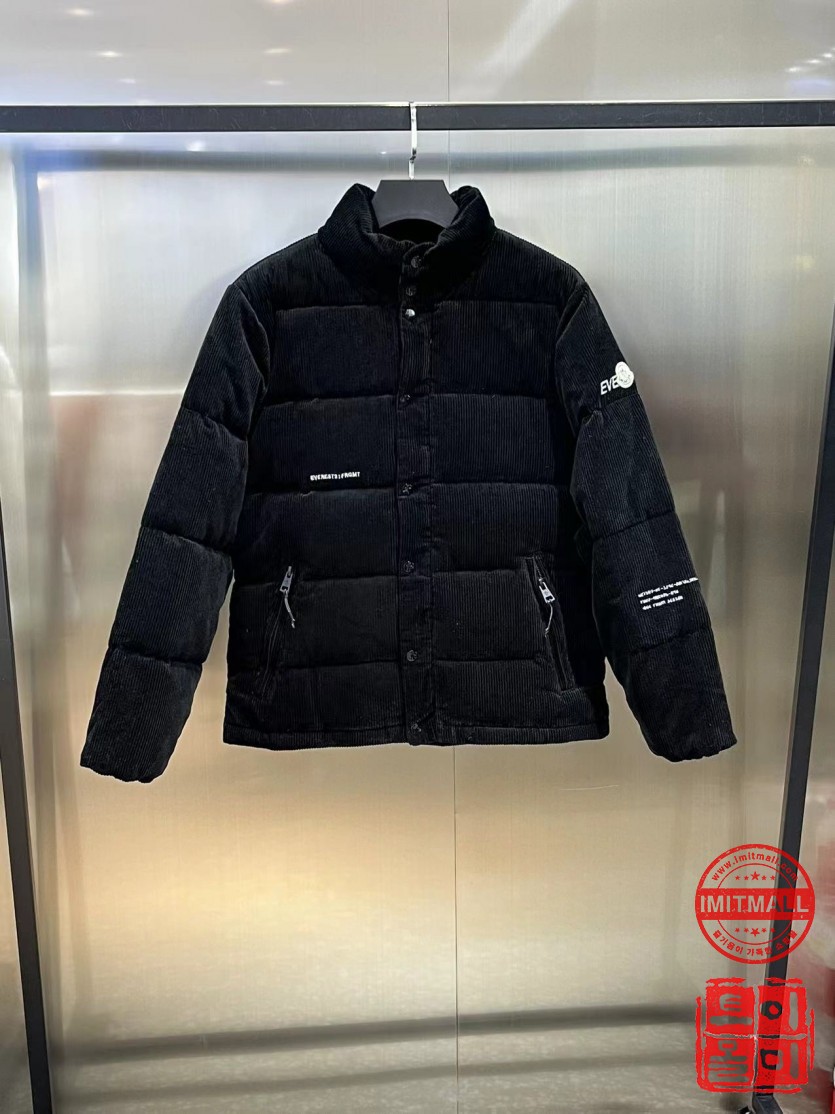 moncler_xxxxx_big_00001.jpg