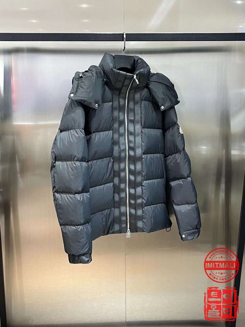 moncler_xxxxx_big_00002.jpg