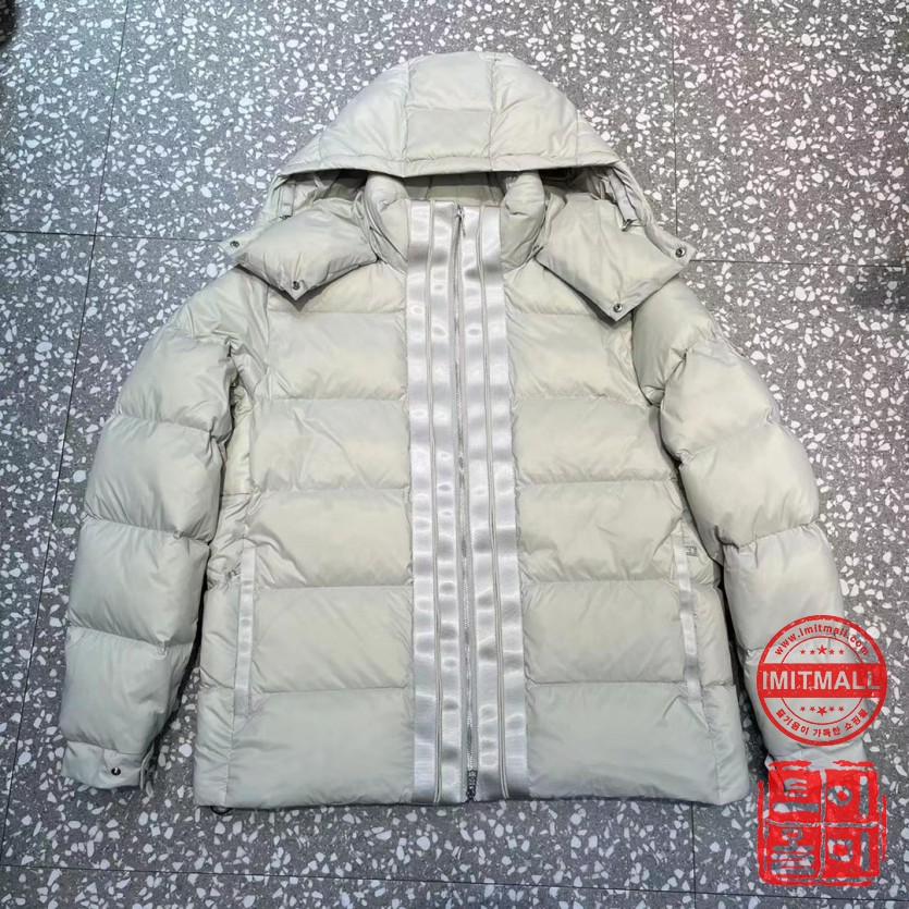 moncler_xxxxx_big_00005.jpg