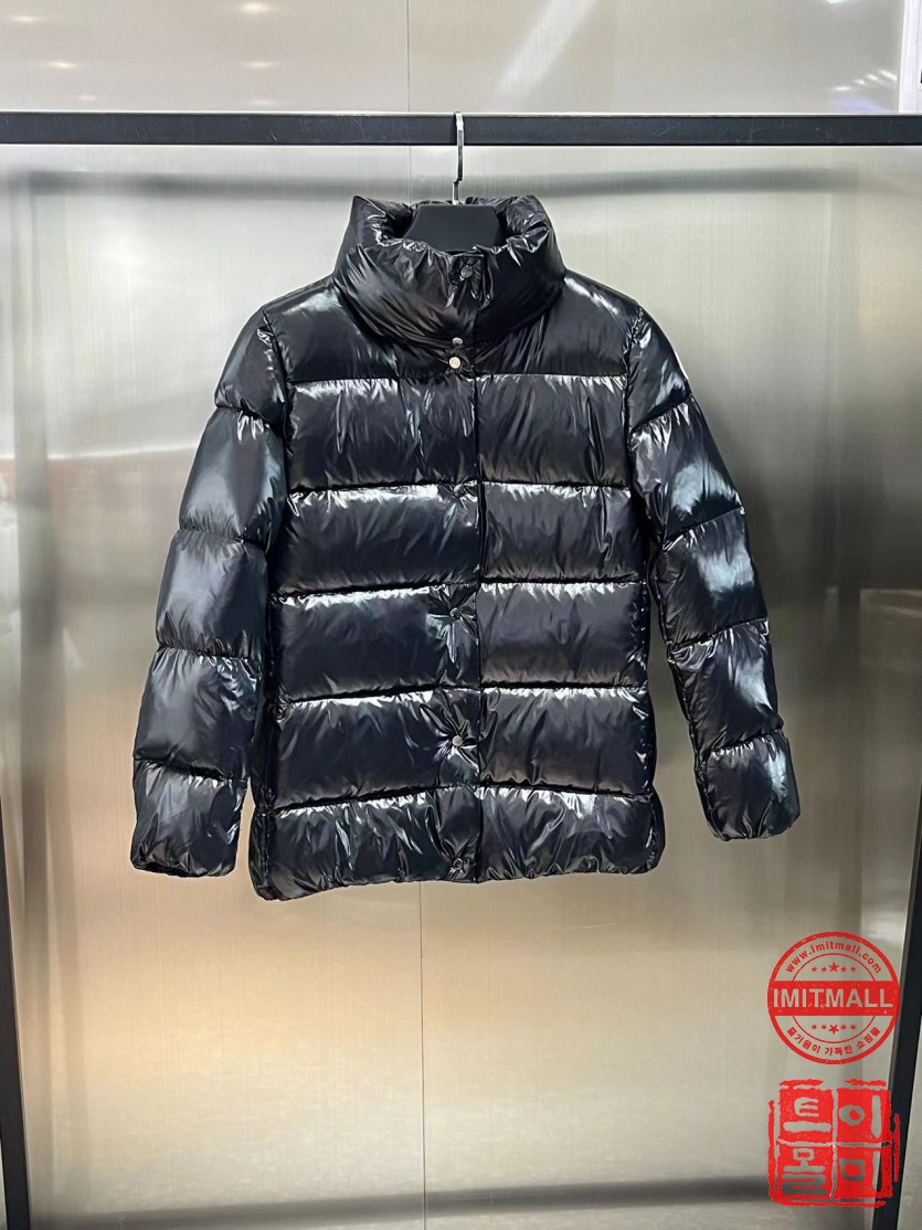 moncler_xxxxx_big_00001.jpg