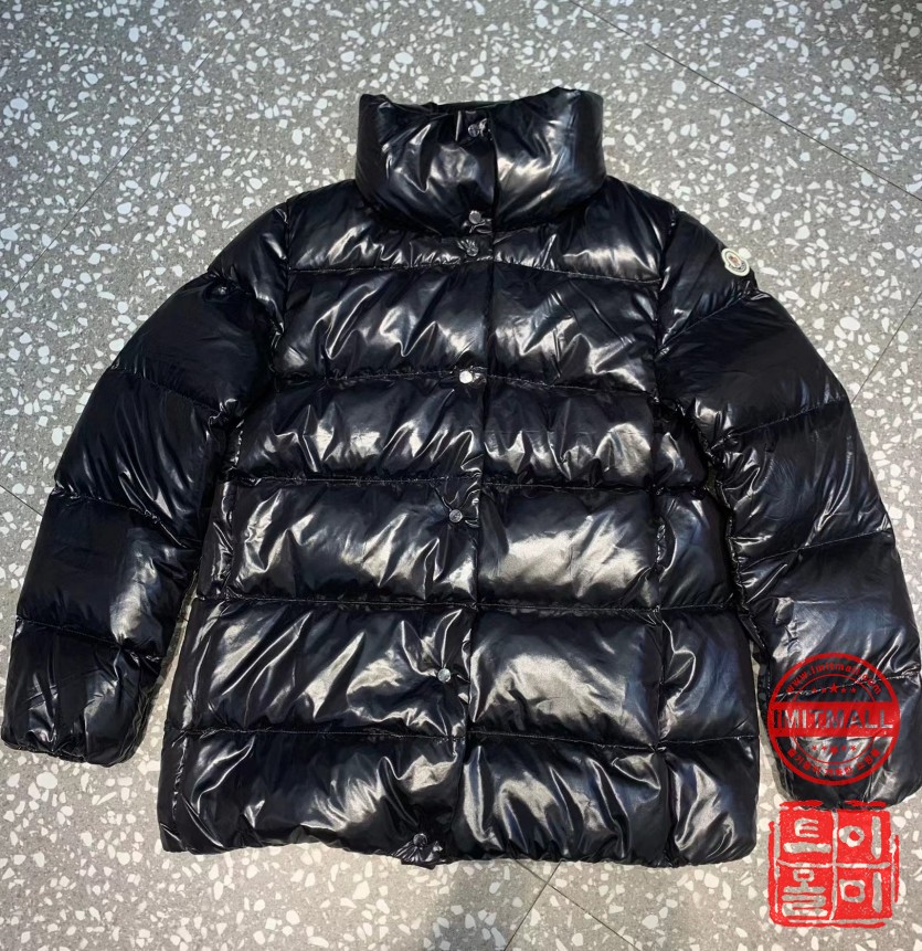 moncler_xxxxx_big_00005.jpg