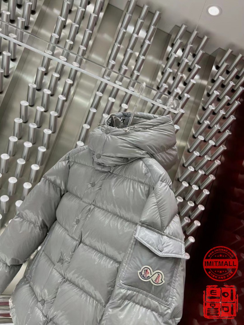 moncler_xxxxx_big_00005.jpg