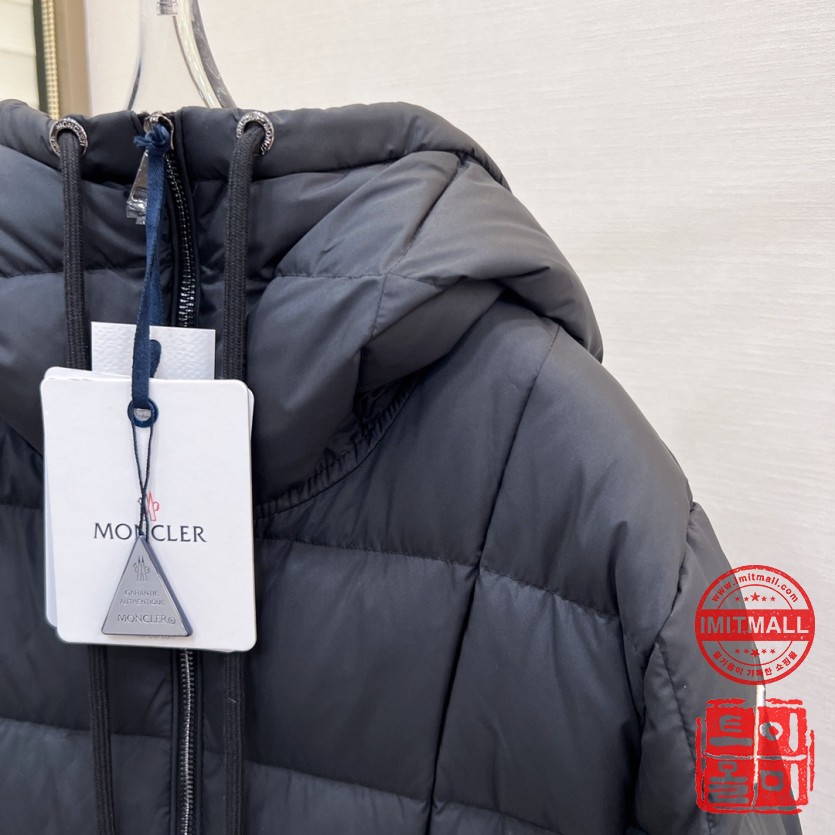 moncler_xxxxx_big_00006.jpg