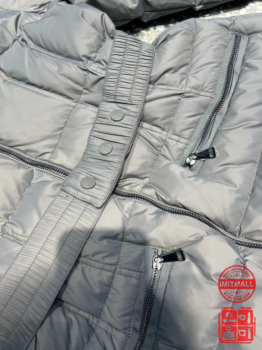 moncler_xxxxx_big_00009.jpg