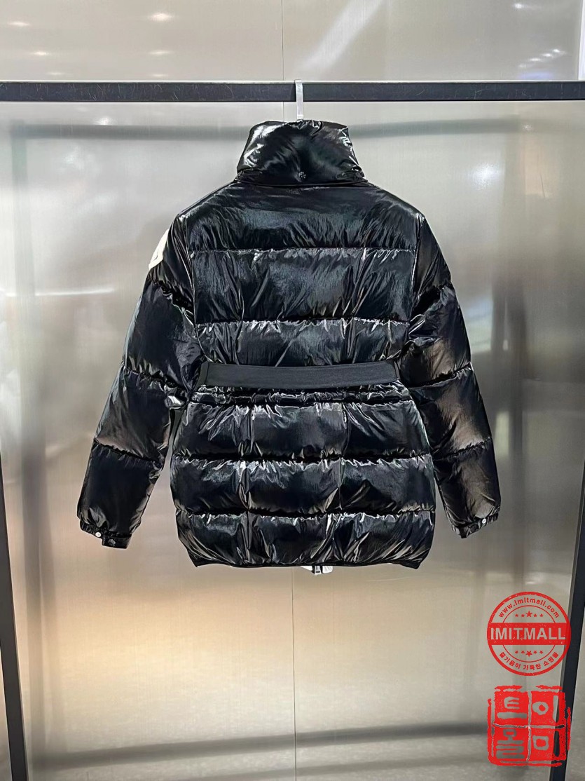 moncler_xxxxx_big_00005.jpg