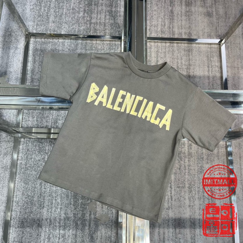 balenciaga_xxxxx_big_00006.jpg