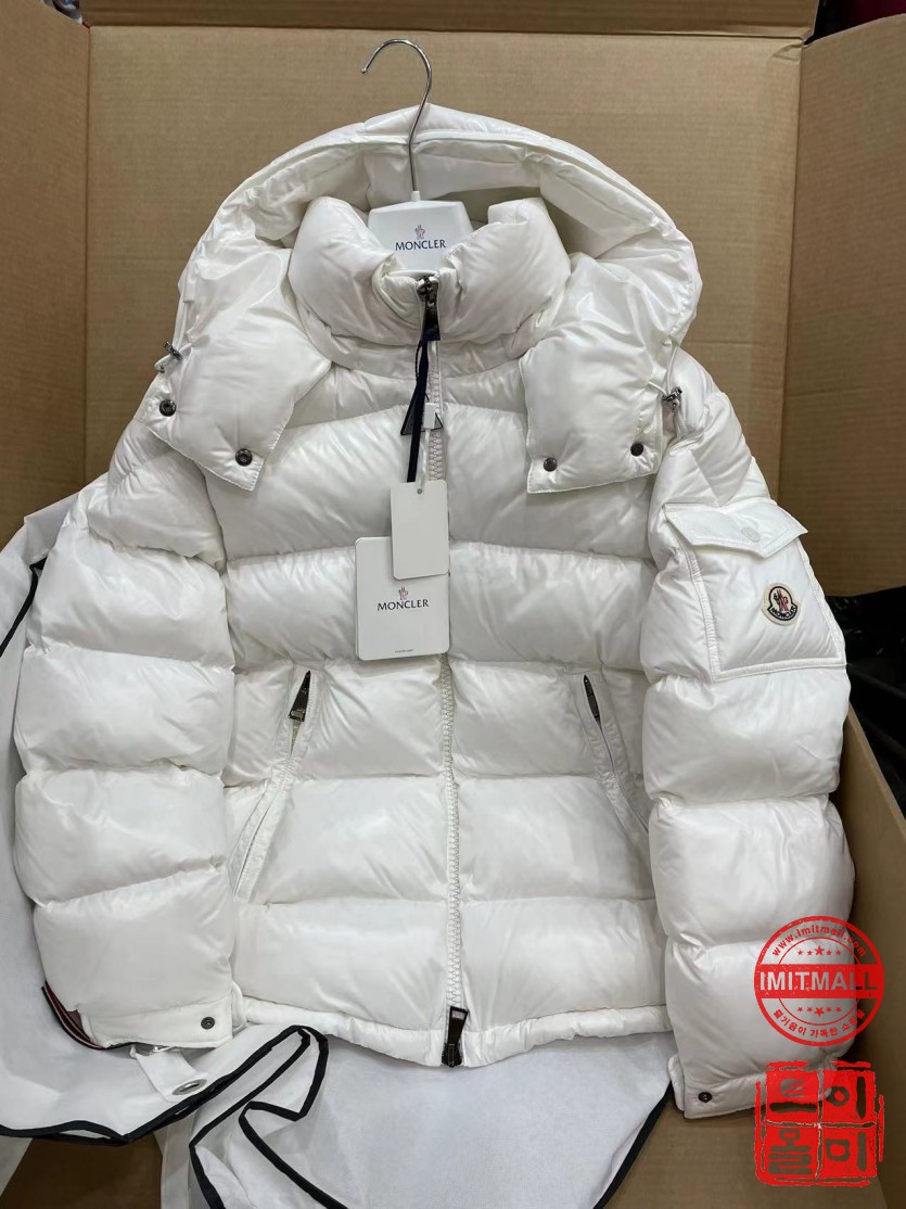 moncler_xxxxx_big_00001.jpg