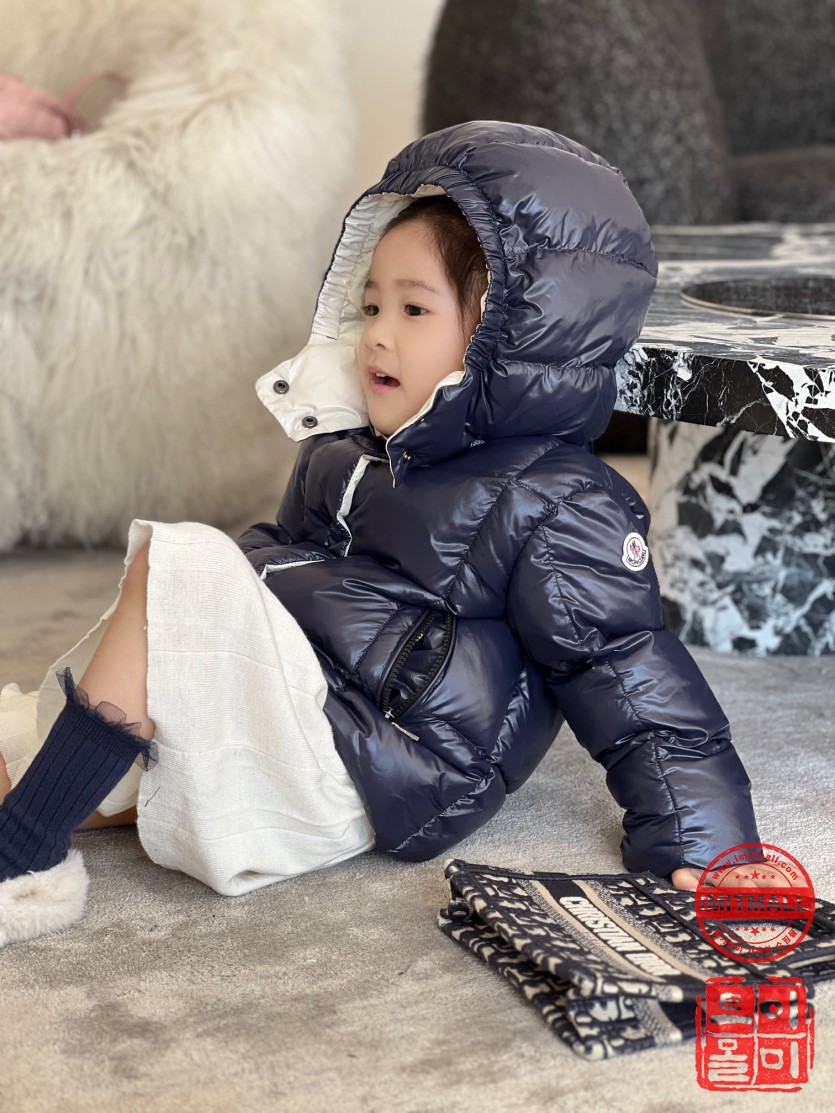 moncler_xxxxx_big_00004.jpg