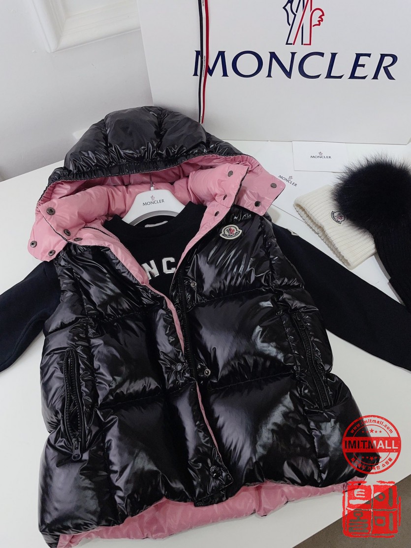 moncler_xxxxx_big_00002.jpg