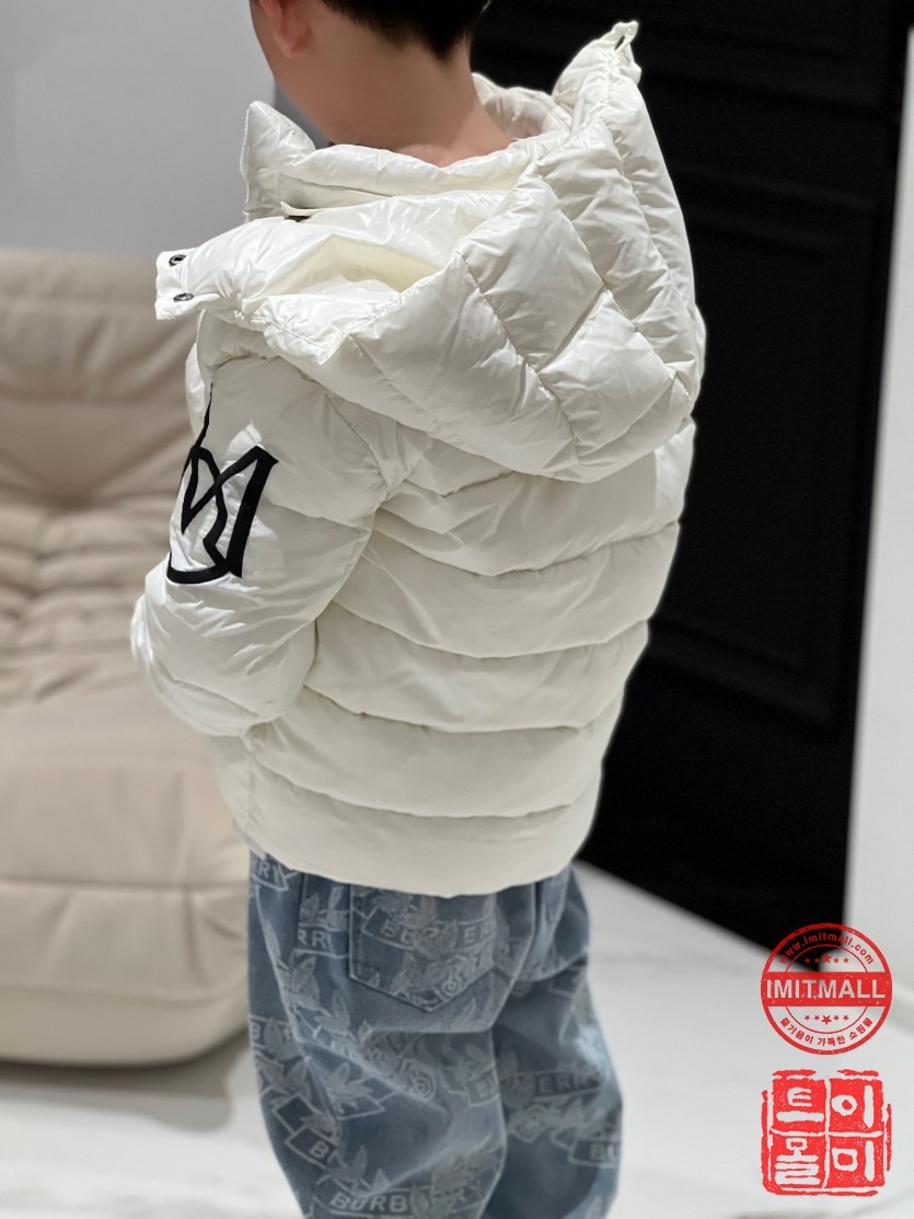 moncler_xxxxx_big_00009.jpg