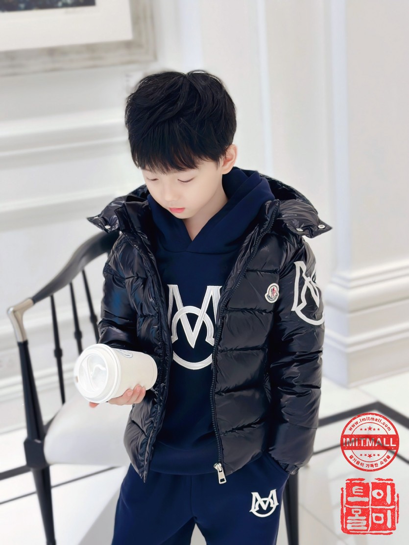 moncler_xxxxx_big_00012.jpg