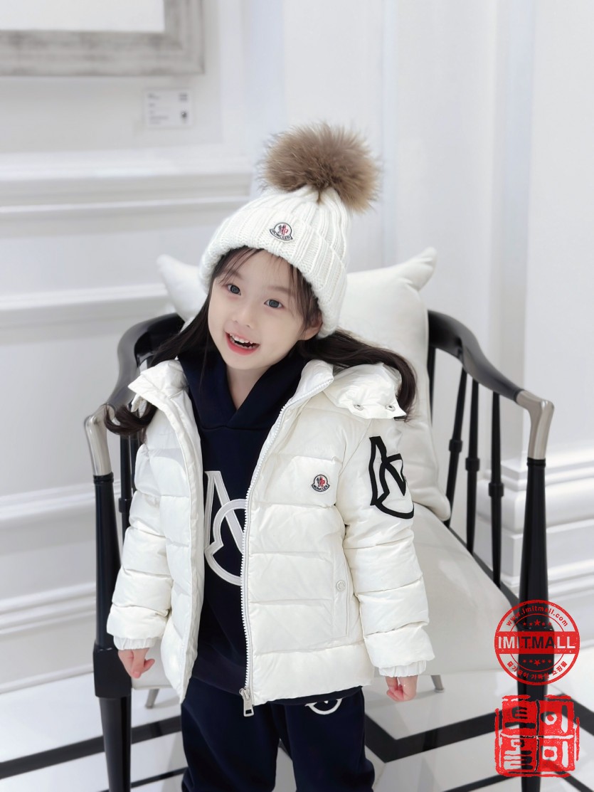 moncler_xxxxx_big_00013.jpg