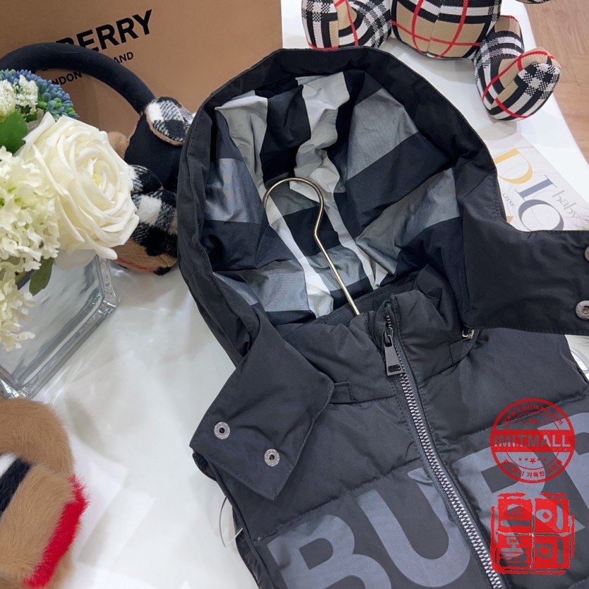 burberry_xxxxx_big_00010.jpg