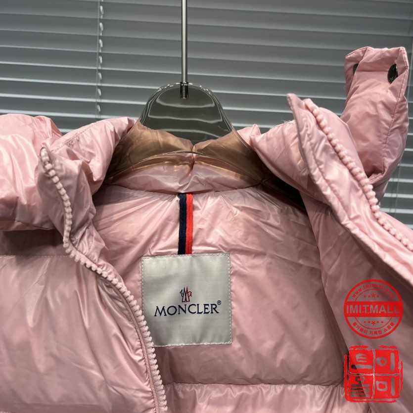 moncler_xxxxx_big_00006.jpg