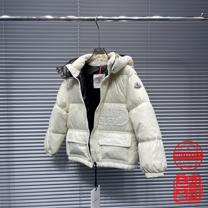 moncler_xxxxx_big_00002.jpg