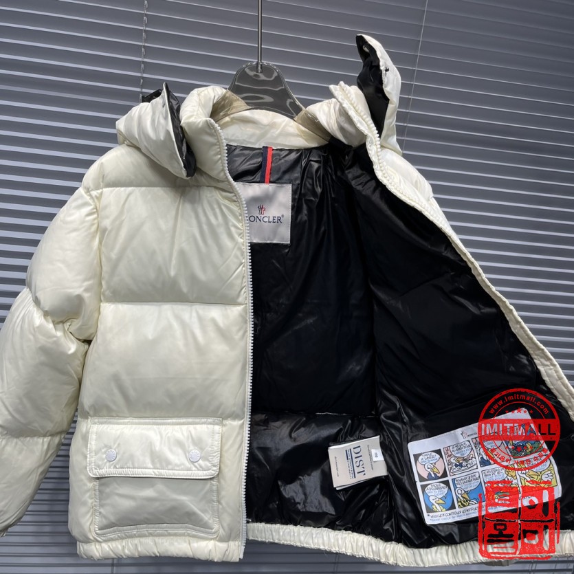 moncler_xxxxx_big_00007.jpg