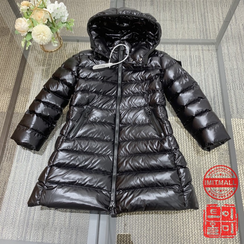 moncler_xxxxx_big_00002.jpg