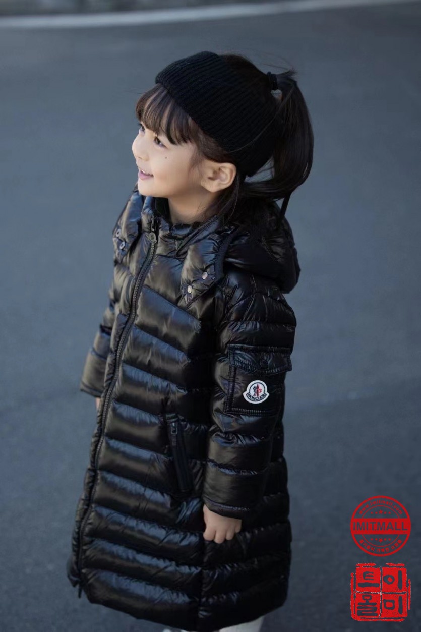 moncler_xxxxx_big_00012.jpg